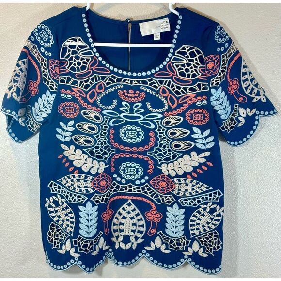 NWOT JOA Los Angeles Blue Colorful Cutout Embroidered Top Women's Small - Picture 1 of 8
